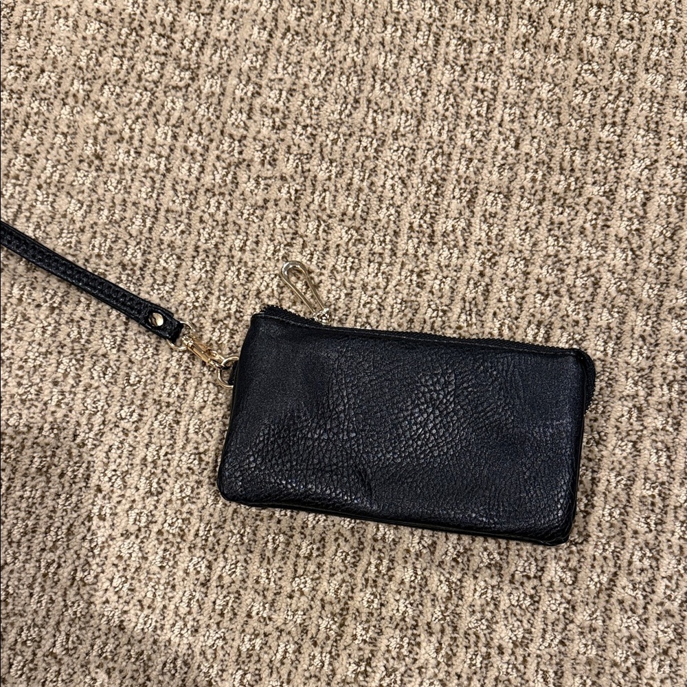 Black Textured Wristlet